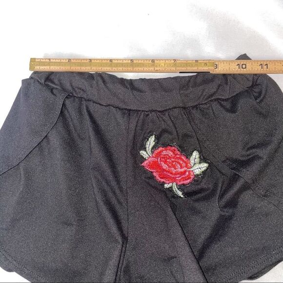 💋Bundle 4 items for $20. Add items💋 to a bundle - Picture 4 of 6